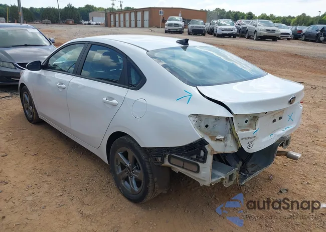 3KPF24AD6ME389785: 42827225