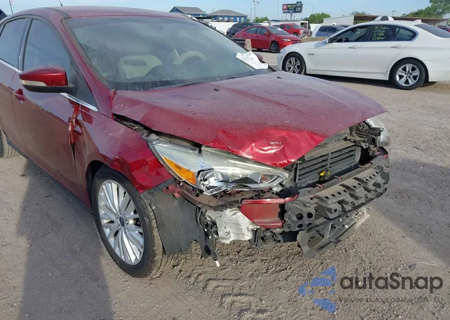 1FADP3N27GL256143: 42827360