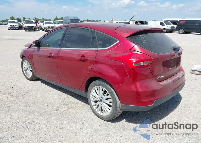 1FADP3N27GL256143: 42827360