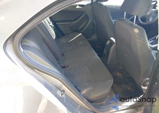 3VW2K7AJ4EM223999: 42827394