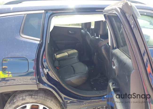 3C4NJDCB9MT523887: 42827424