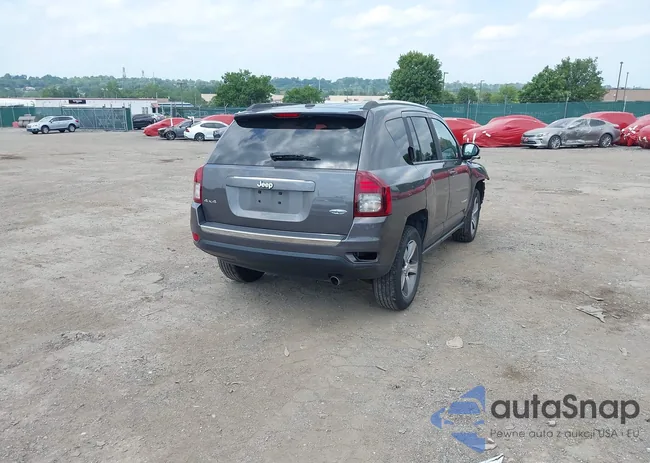 1C4NJDEB5GD723690: 42826547