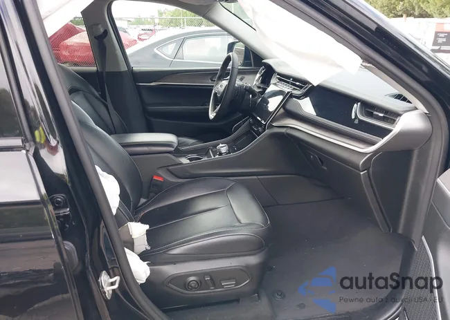 1C4RJYB67RC721089: 42826826