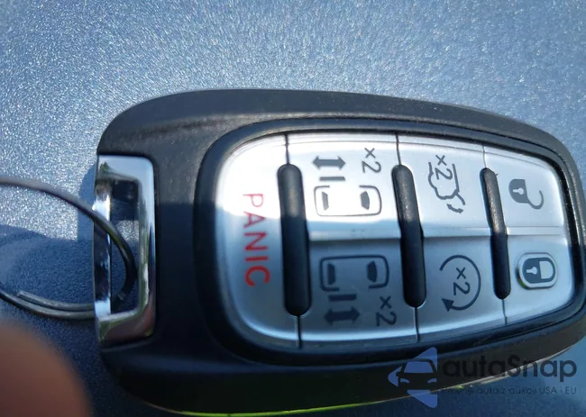 2C4RC1BG5JR143970: 42828248