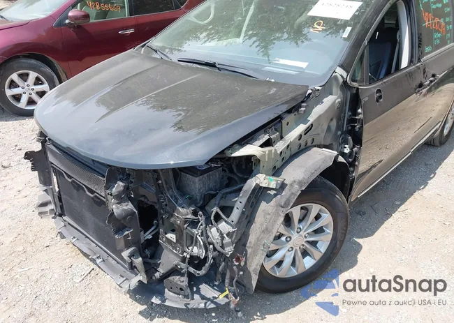 2C4RC1BG5JR143970: 42828248