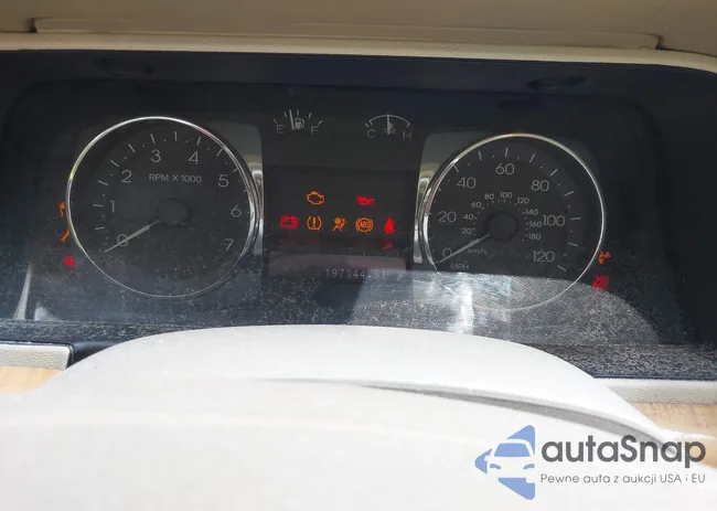 3LNHM28TX8R659194: 42828276