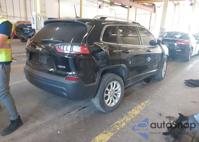 1C4PJMCB3KD385517: 42828361