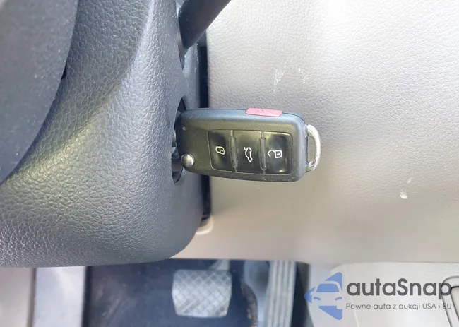 WVGAV7AX2BW526197: 42828386