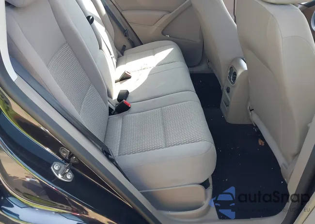 WVGAV7AX2BW526197: 42828386