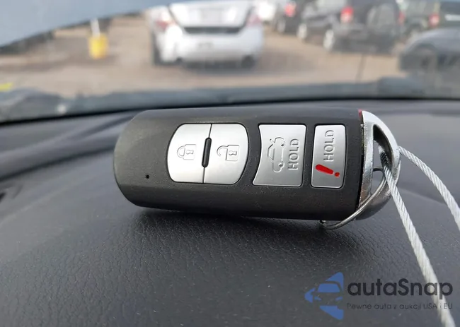 JM1GJ1W52E1103927: 42828416