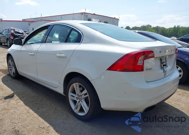 YV1612FS9E2295777: 42827553