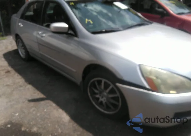 1HGCM66546A008226: 42827695