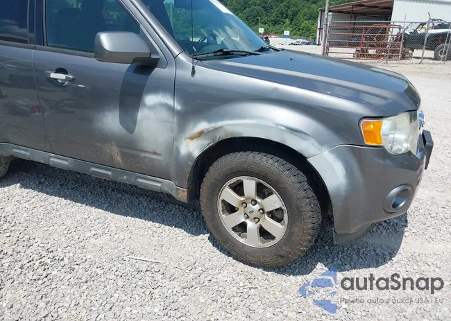 1FMCU9EG8BKA75348: 42828880