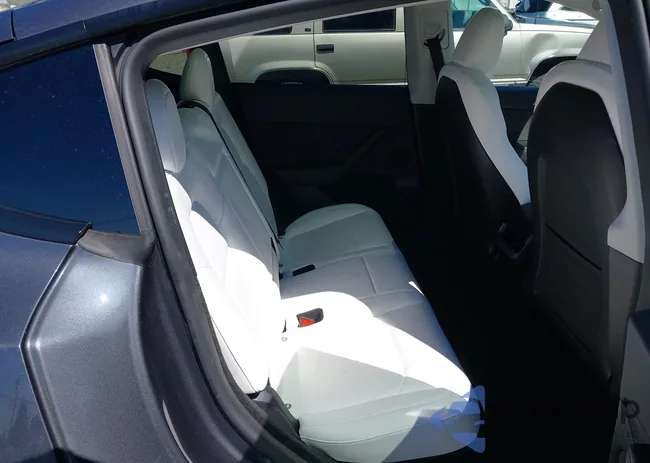 7SAYGDEE1PF884720: 42829135