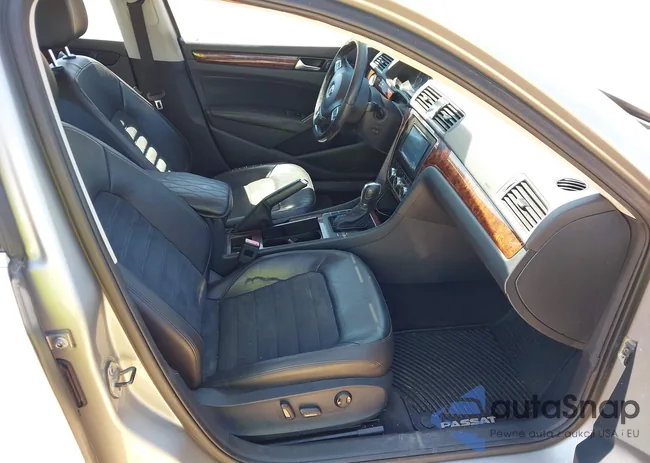 1VWCN7A32CC052648: 42828496