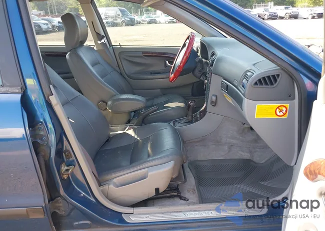 YV1VS2559YF481319: 42828565