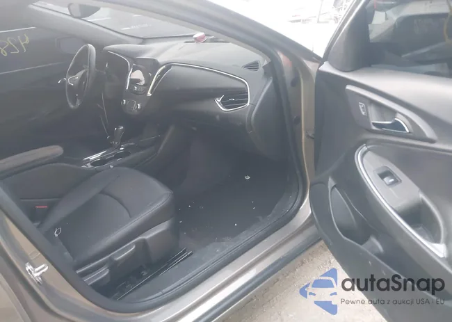 1G1ZD5ST9LF019933: 42828568