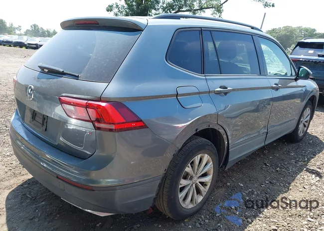 3VV1B7AX2JM049011: 42828588