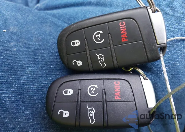 1C4SDJET3HC907826: 42828654