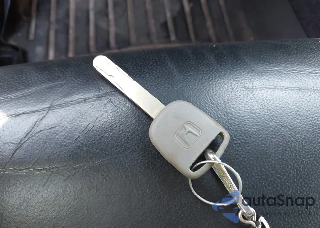 1HGCP2F88BA000750: 42828687