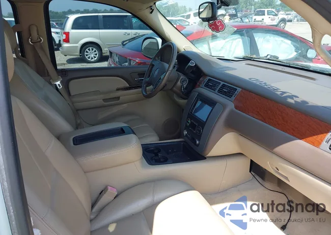 1GKFK13548R230220: 42830043