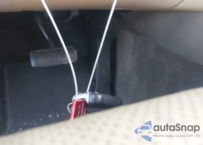 KMHGC4DF1BU127889: 42830240