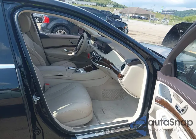 WDDUG8FB6GA263396: 42831083