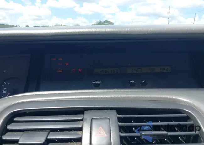 4T1BF28B33U306112: 42831092