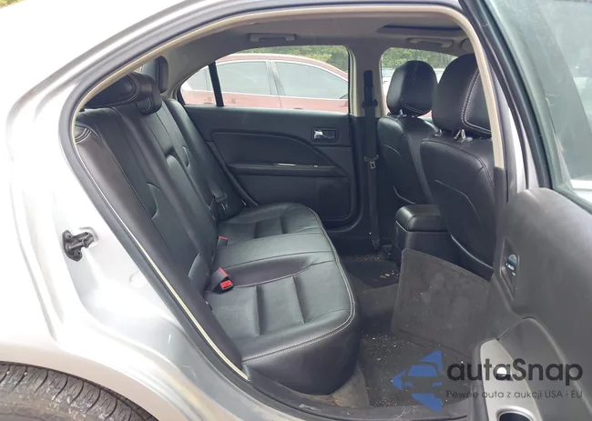 3FAHP0JA9CR426673: 42831130