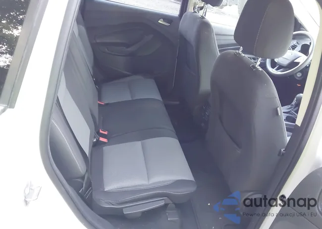 1FMCU0GD5HUC73915: 42831380