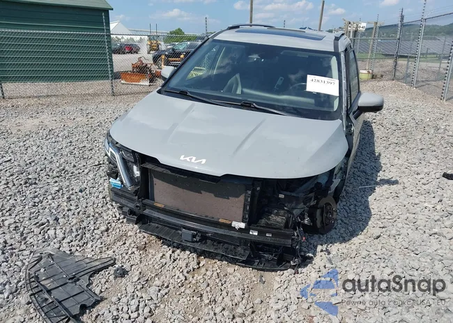 KNDNE5H36N6146460: 42831397