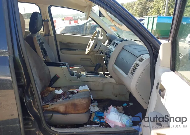 1FMCU9DG2BKA99632: 42830731