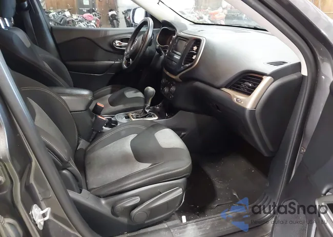 1C4PJMCB5EW200571: 42830797