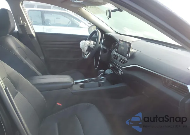 1N4BL4BV8KC145648: 42832239