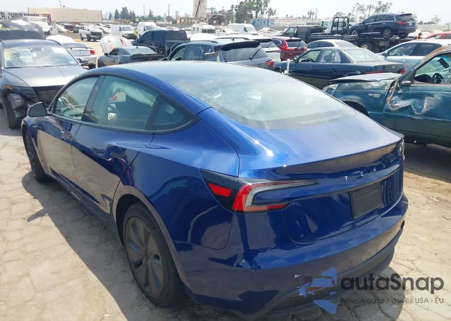 5YJ3E1EA8RF846624: 42832257