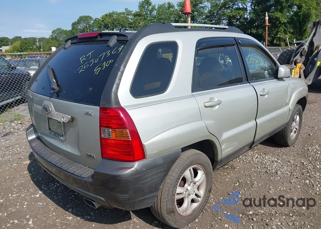 KNDJE723557077208: 42832274