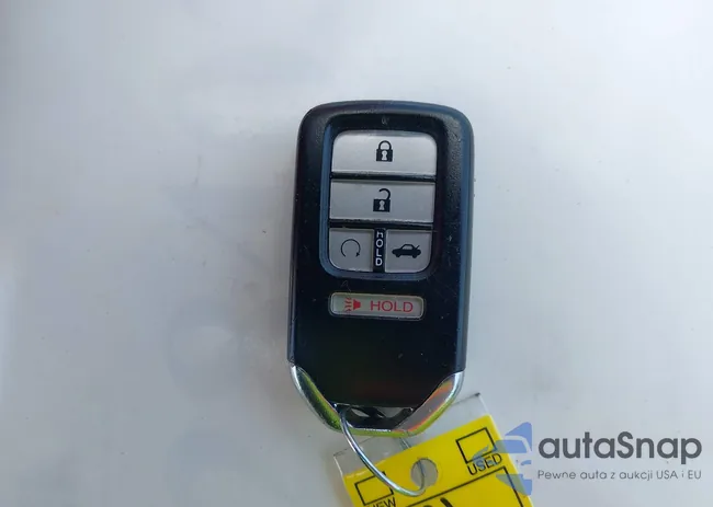 2HGFC2F77JH511821: 42832359