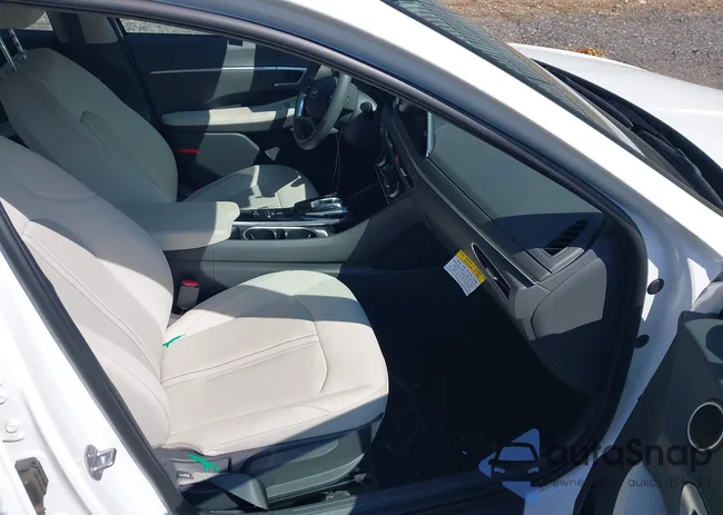 KMHL64JAXPA301479: 42832427