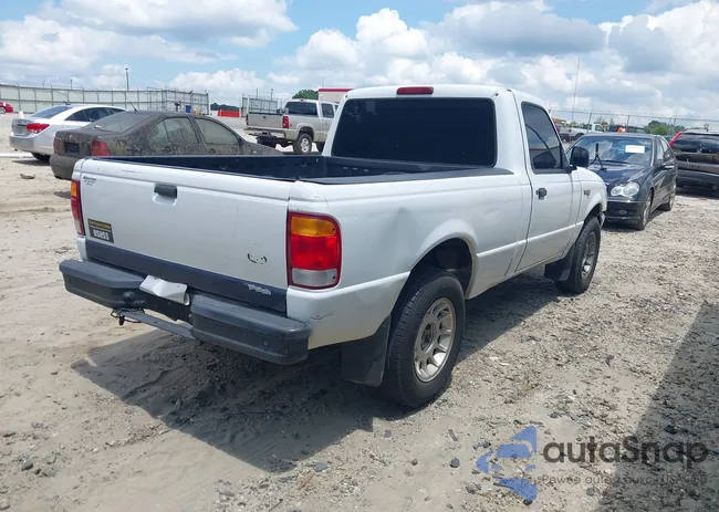 1FTYR10C5XUB84847: 42833226