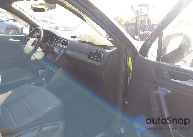 3VV2B7AX9MM088414: 42832805