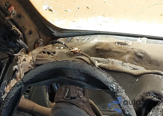 1N4AL3AP4HC233517: 42832843