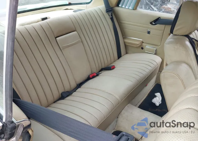 WDBBA25A4BB002388: 42834052