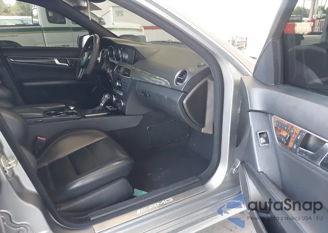 WDDGF7HB7DA753736: 42834394