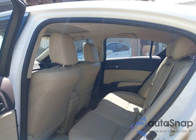 19UDE2F78HA011807: 42833751