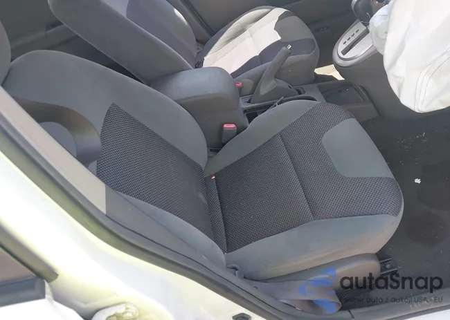 3N1AB61E77L692947: 42834932