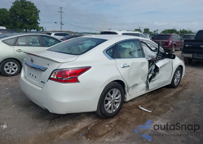 1N4AL3AP6EC276834: 42835016