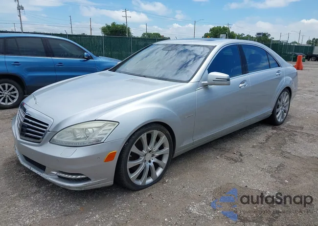 WDDNG7DB9CA430121: 42835250