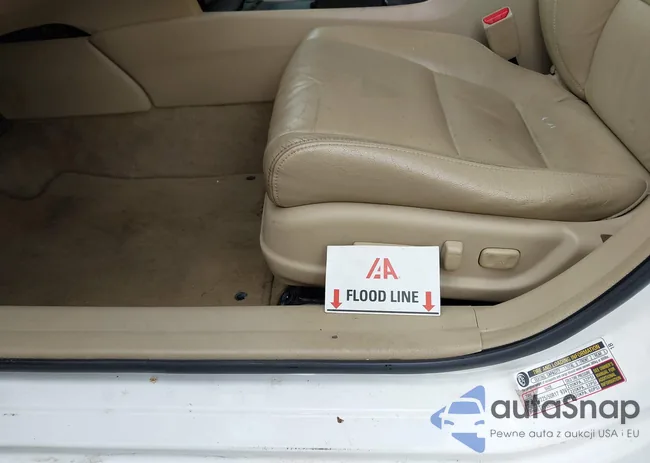 1HGCP26859A162071: 42835358