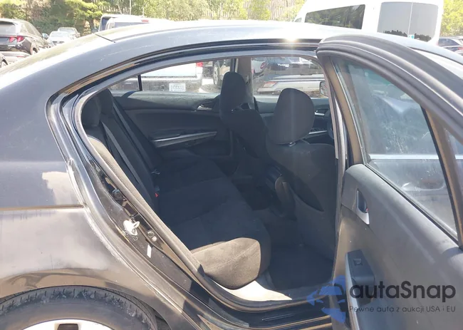 1HGCP2F71AA010459: 42834770