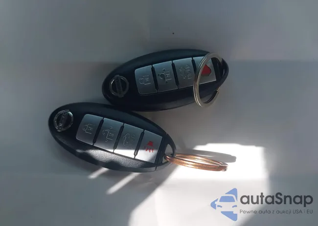 1N4AL2AP8BC106027: 42836243